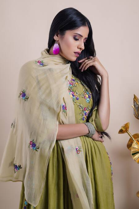 Buy Bhusattva Green Cotton, Organza, Silk Embroidery Boat Neck Yoke Kurta Set Buy_Bhusattva_Green Cotton, Organza, Silk Embroidery Boat Neck Yoke Kurta Set