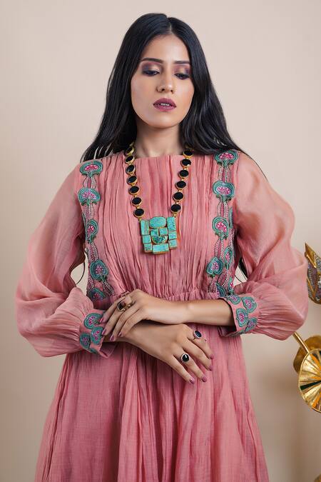 Buy Bhusattva Pink Cotton, Silk Embroidery Round Neck Floral Top And Pant Set Buy_Bhusattva_Pink Cotton, Silk Embroidery Round Neck Floral Top And Pant Set