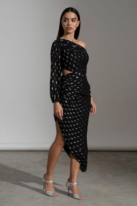 Amrta By Guneet Kondal_Black Georgette, Viscose Asymmetric Gathered Full Sleeve Dress _Online_at_Aza_Fashions