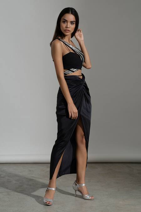 Amrta By Guneet Kondal Black Viscose Sequins Asymmetric Embellished Top And Skirt Set at Aza Fashions Amrta By Guneet Kondal_Black Viscose Sequins Asymmetric Embellished Top And Skirt Set _at_Aza_Fashions