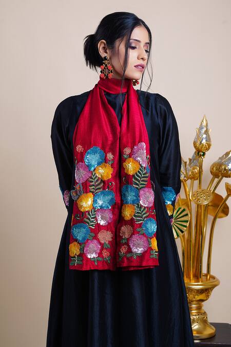 Shop Bhusattva Black Organic Silk Embroidery Flora Round Sleeve Dress With Stole Online at Aza Fashions Shop_Bhusattva_Black Organic Silk Embroidery Flora Round Sleeve Dress With Stole _Online_at_Aza_Fashions