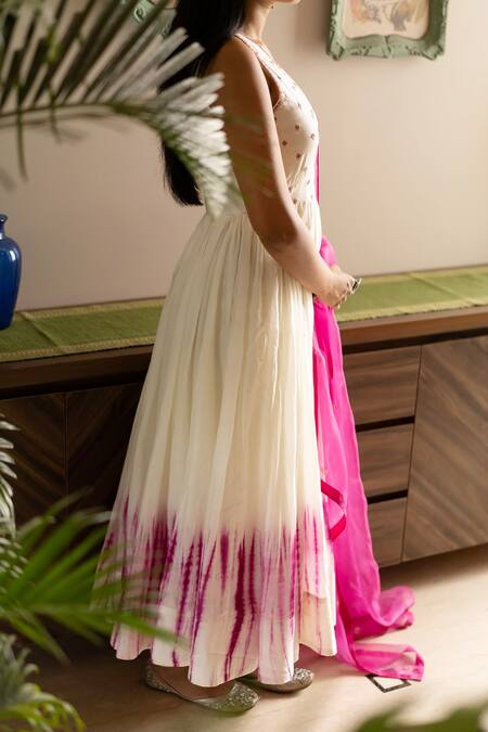 Cupid Cotton Off White Silk, Cotton, Chiffon Embroidery, Cut Work Round Flower Anarkali Set at Aza Fashions Cupid Cotton_Off White Silk, Cotton, Chiffon Embroidery, Cut Work Round Flower Anarkali Set _at_Aza_Fashions