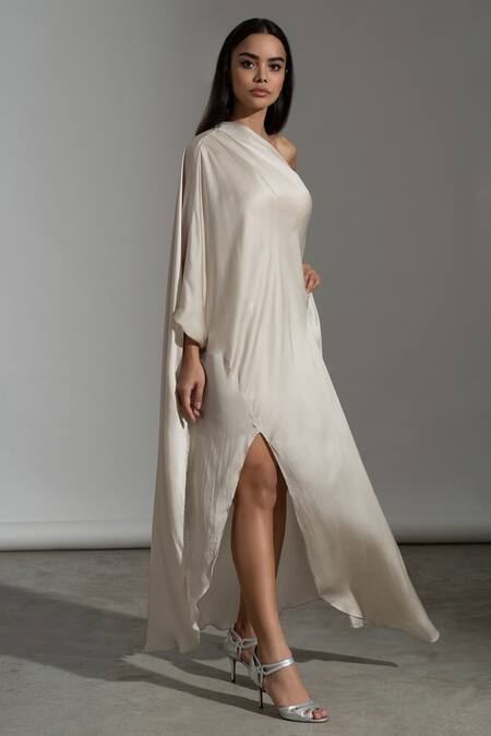 Amrta By Guneet Kondal Off White Viscose Asymmetric Paros One Shoulder Kaftan Gown Online at Aza Fashions Amrta By Guneet Kondal_Off White Viscose Asymmetric Paros One Shoulder Kaftan Gown _Online_at_Aza_Fashions
