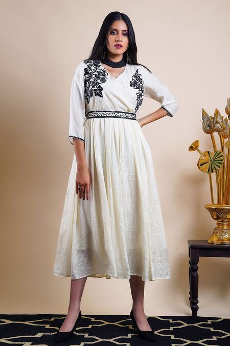Buy Bhusattva White Organic Silk Embroidery Thread V Neck Bodice Dress With Belt Online at Aza Fashions Buy_Bhusattva_White Organic Silk Embroidery Thread V Neck Bodice Dress With Belt _Online_at_Aza_Fashions