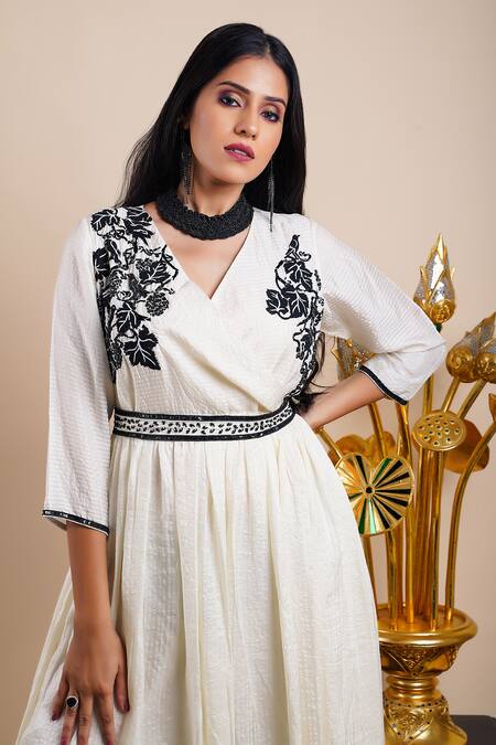 Shop Bhusattva White Organic Silk Embroidery Thread V Neck Bodice Dress With Belt Online at Aza Fashions Shop_Bhusattva_White Organic Silk Embroidery Thread V Neck Bodice Dress With Belt _Online_at_Aza_Fashions