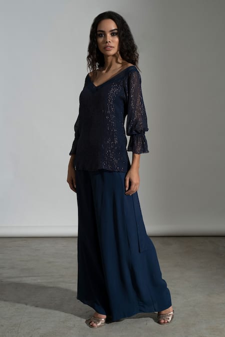 Amrta By Guneet Kondal_Blue Viscose Embroidery V-neck Sorrento Crotchet Lace Top And Abu Dhabi Pant Set_Online_at_Aza_Fashions