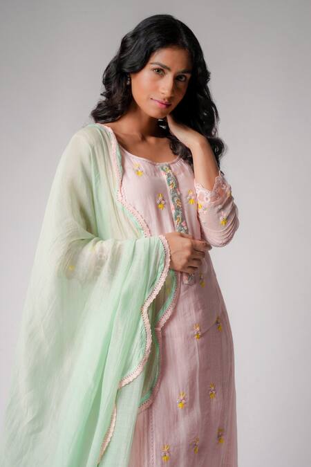 Shop Label Mansi Nagdev Pink Chanderi Embroidery, Lace Round Neck Shaffan Kurta Set Online at Aza Fashions Shop_Label Mansi Nagdev_Pink Chanderi Embroidery, Lace Round Neck Shaffan Kurta Set _Online_at_Aza_Fashions