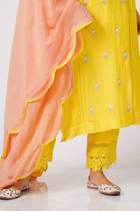 Buy_Label Mansi Nagdev_Yellow Chanderi Embroidery Resham Round Rumiha Kurta Set _Online_at_Aza_Fashions