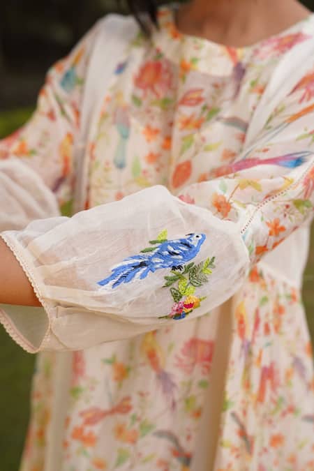 Buy_Dhaari_Off White Handloom Cotton Embroidery Round Neck Painted And Dress _Online_at_Aza_Fashions