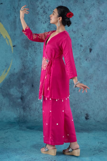 Buy Kacha Tanka Pink Cotton Satin Applique Floral V Neck Flower Angarkha Kurta Set Online at Aza Fashions Buy_Kacha Tanka_Pink Cotton Satin Applique Floral V Neck Flower Angarkha Kurta Set _Online_at_Aza_Fashions