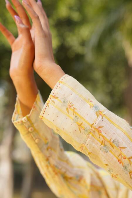Buy_Dhaari_Yellow Cotton, Silk Embroidery V-neck, Square Floral Stripe Pattern Tiered Dress 