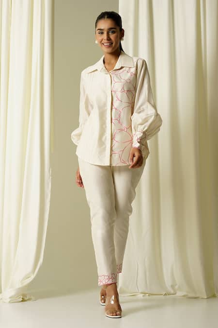 Buy_Sakshi Khetterpal_Ivory Chanderi Embroidered Thread Collared Neck Shirt And Pant Set _Online_at_Aza_Fashions