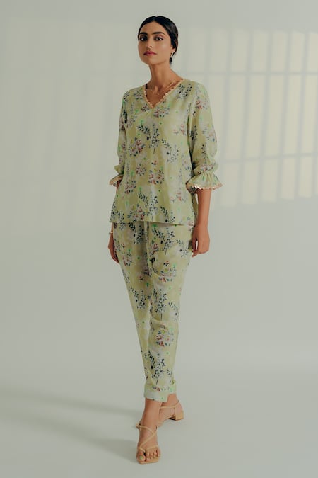 Aaryaa By Kashveen Kohli_Green Silk Sequins V-neck Floral Spring Top And Pant Set _Online_at_Aza_Fashions