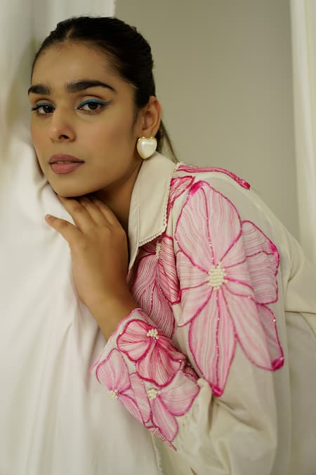 Sakshi Khetterpal Ivory Chanderi Pearls, Beads, Embroidery Collared Lace Work Pant Set at Aza Fashions Sakshi Khetterpal_Ivory Chanderi Pearls, Beads, Embroidery Collared Lace Work Pant Set _at_Aza_Fashions