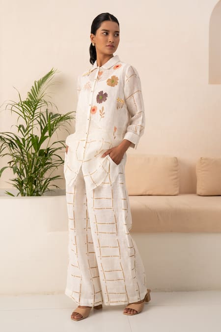 Arcvsh By Pallavi Singh_Ivory Chanderi, Linen Embroidery Collared Chequered Pattern Shirt With Pant _Online_at_Aza_Fashions