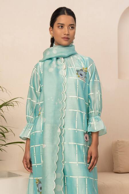Arcvsh By Pallavi Singh_Blue Chanderi Embroidery Round Neck Chequered Pattern Kurta Set _Online_at_Aza_Fashions