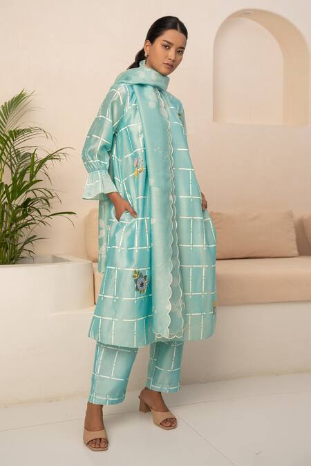 Buy_Arcvsh By Pallavi Singh_Blue Chanderi Embroidery Round Neck Chequered Pattern Kurta Set _Online_at_Aza_Fashions