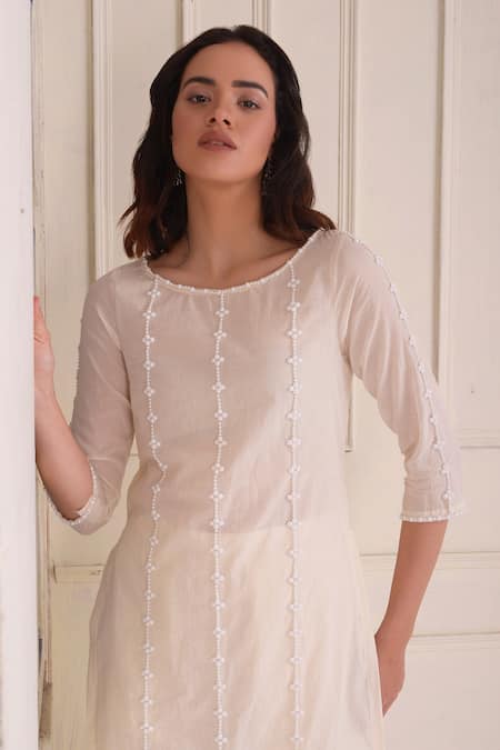 Buy_Shwetanga_Ivory Cotton Beads, Embroidery Round Neck Organic Kurta Set _Online_at_Aza_Fashions