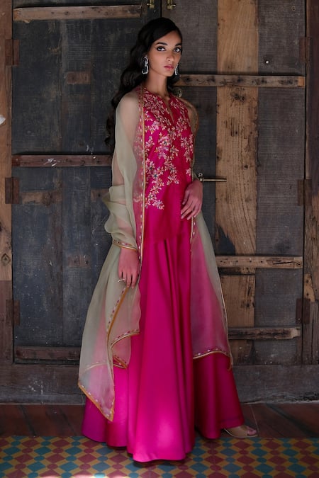 Shikha Mehta Fuchsia Dupatta Organza, Silk Chanderi Thread Notched Jacket Sharara Set Online at Aza Fashions Shikha Mehta_Fuchsia Dupatta Organza, Silk Chanderi Thread Notched Jacket Sharara Set _Online_at_Aza_Fashions