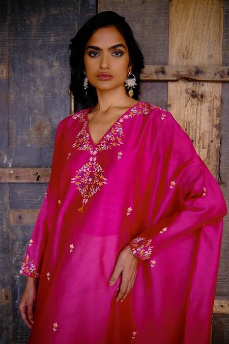 Buy_Shikha Mehta_Fuchsia Silk Chanderi, Slip  Cotton Thread V Neck Kaftan And Pant Set _Online_at_Aza_Fashions