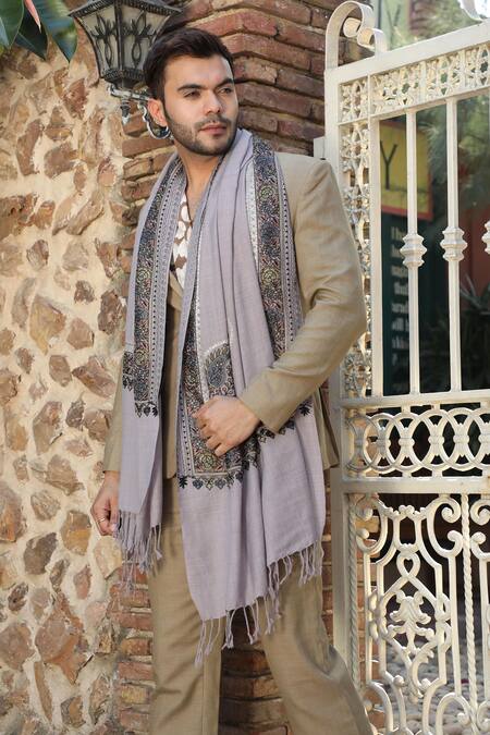 Dusala Grey Embroidered Handwoven Cashmere Fine Wool Aari Work Stole Online at Aza Fashions Dusala_Grey Embroidered Handwoven Cashmere Fine Wool Aari Work Stole_Online_at_Aza_Fashions