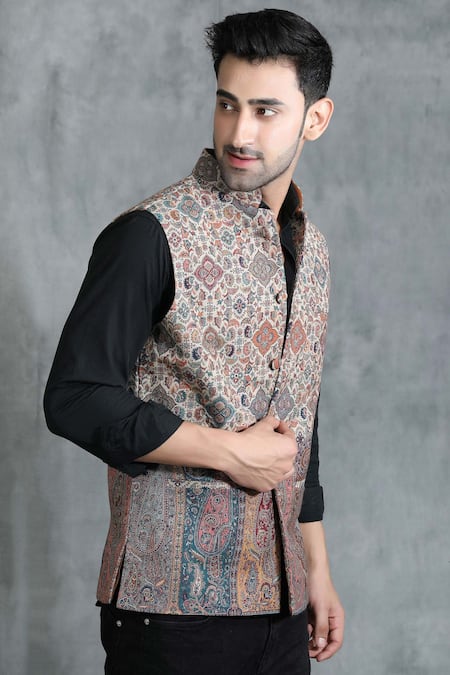 Buy_Dusala_Beige Pashmina Thread Handwoven Vintage Kani Bundi _Online_at_Aza_Fashions