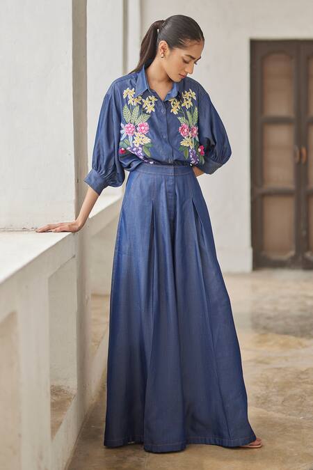 Buy Betrue Blue Denim, Tencel Embroidery Collared Oversized Shirt Online at Aza Fashions Buy_Betrue_Blue Denim, Tencel Embroidery Collared Oversized Shirt _Online_at_Aza_Fashions