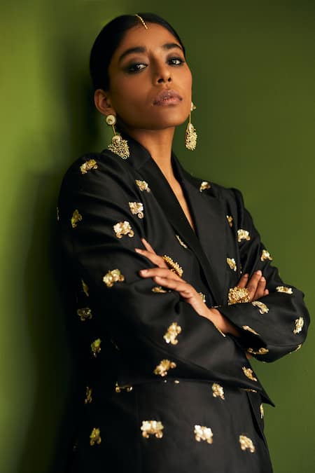 Buy_Esha Arora_Black Silk Chanderi Sequin Notched Lapel Collar Embroidered Blazer _Online_at_Aza_Fashions