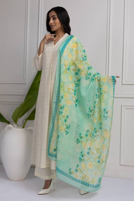 House Of TA-YA Off White Cotton, Chanderi V-neck Geometric Woven Kurta Set With Dupatta Online at Aza Fashions House Of TA-YA_Off White Cotton, Chanderi V-neck Geometric Woven Kurta Set With Dupatta _Online_at_Aza_Fashions
