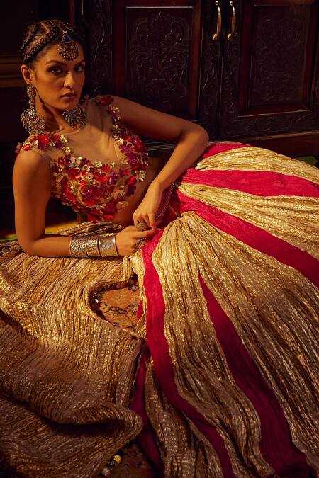 Etasha By Asha Jain_Pink Tulle, Silk, Tissue Sequins, Embroidery V-neck Textured Flared Lehenga Set _Online_at_Aza_Fashions