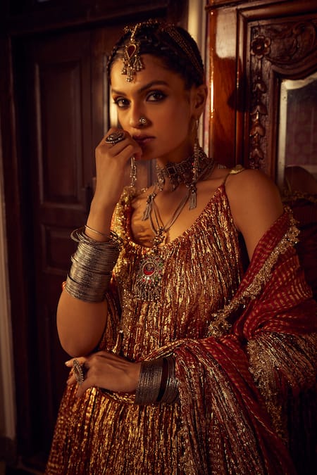 Buy Etasha By Asha Jain Brown Silk, Tissue Sequins, Lace Round Neck Metallic Strappy Kurta Set Online at Aza Fashions Buy_Etasha By Asha Jain_Brown Silk, Tissue Sequins, Lace Round Neck Metallic Strappy Kurta Set _Online_at_Aza_Fashions