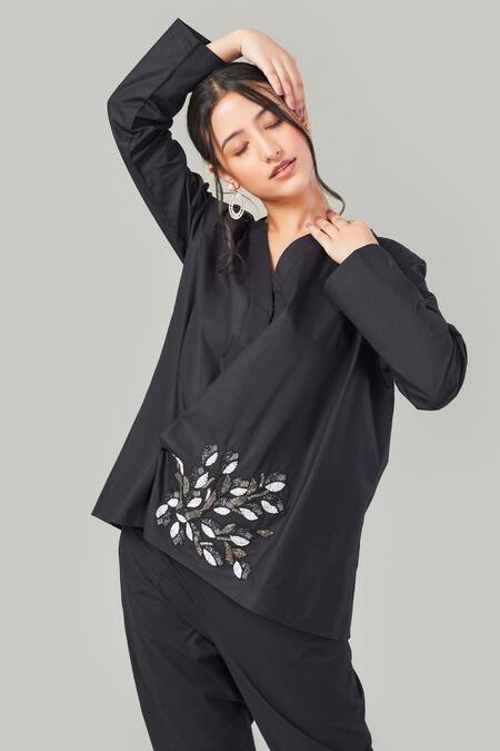 Buy_EK Dhaaga_Black Poplin, 100% Cotton Leaf V Neck Overlap Full Sleeve Shirt _Online_at_Aza_Fashions