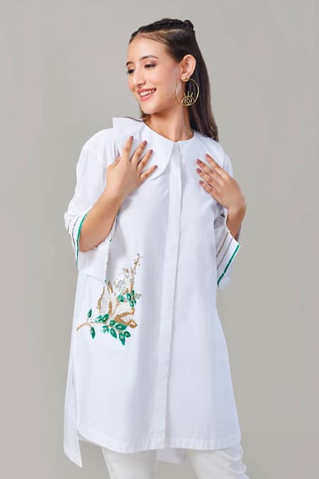 Buy_EK Dhaaga_White Poplin, 100% Cotton Floral Peter Pan Collar Long Shirt _Online_at_Aza_Fashions