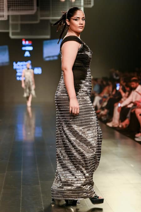 Rudraksh Dwivedi_Silver Plastic Sequin Trim And Tulle Lining Butter Crepe Platinum Off Gown_at_Aza_Fashions