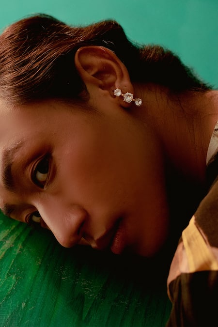 Buy_Esme By Aashna Dalmia_White Stone Round Shaped Studs _Online_at_Aza_Fashions