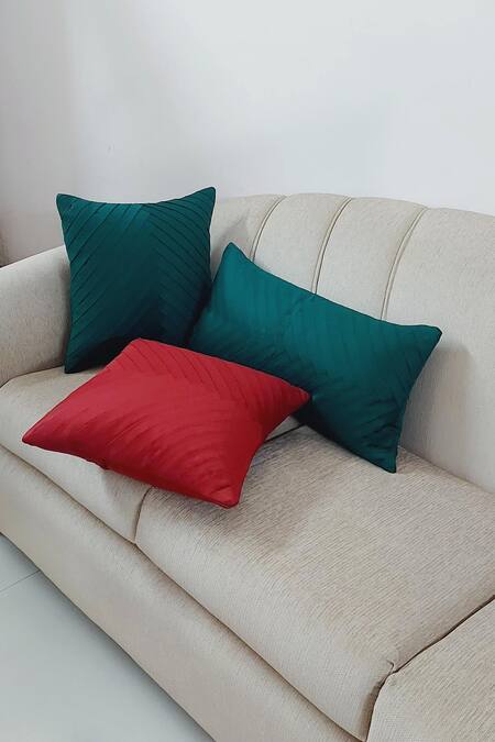 Throwpillow_Emerald Green Blend Of Cotton And Polyester Pleated Cushion Cover - Single Pc_Online_at_Aza_Fashions