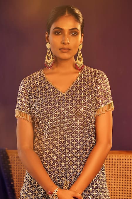 Evra By Nikita_Blue Georgette Embroidered Zari V Neck Kurta And Pant Set _Online_at_Aza_Fashions