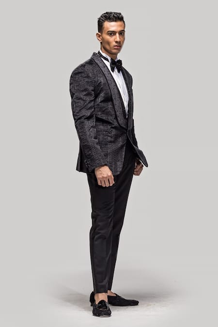 Shop Asuka Grey Velvet Embroidery Cutdana And Resham Blazer Set Online at Aza Fashions Shop_Asuka_Grey Velvet Embroidery Cutdana And Resham Blazer Set _Online_at_Aza_Fashions