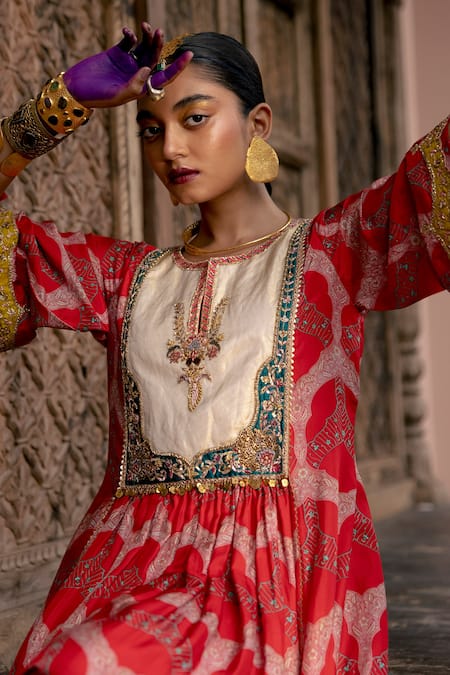 Rajiramniq_Red Kurta Silk Printed And Embroidered Moroccan Keyhole Round Neck Set _Online_at_Aza_Fashions