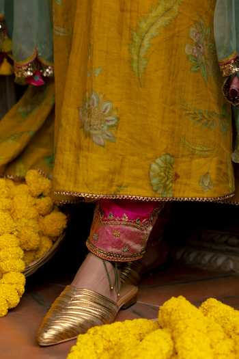 Rajiramniq_Yellow Anarkali Chanderi Tissue, Dupatta Organza, Salwar Silk Gathered Set _at_Aza_Fashions