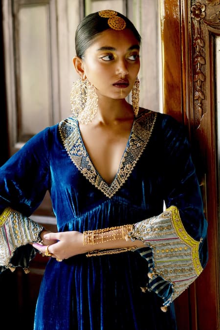 Rajiramniq Blue Silk Embroidery Floral V Neck Fariba Velvet Hand Anarkali Set Online at Aza Fashions Rajiramniq_Blue Silk Embroidery Floral V Neck Fariba Velvet Hand Anarkali Set _Online_at_Aza_Fashions