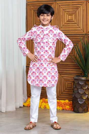 Free Sparrow_White Cotton Raspberry Jaipuri Floral Print Pathani Kurta Set _Online_at_Aza_Fashions
