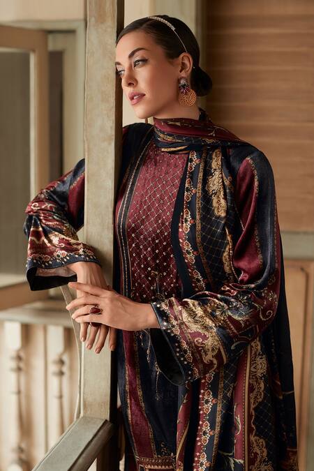 Label Varsha Multi Color Kurta Velvet Printed Baroque Round Neck Pant Set Online at Aza Fashions Label Varsha_Multi Color Kurta Velvet Printed Baroque Round Neck Pant Set_Online_at_Aza_Fashions