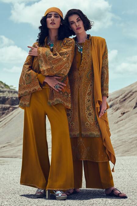 Label Varsha Yellow Kurta Embroidery Floral Kurta Round Set With Jacket Online at Aza Fashions Label Varsha_Yellow Kurta Embroidery Floral Kurta Round Set With Jacket_Online_at_Aza_Fashions