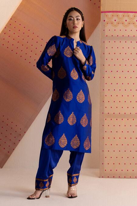 Buy Joskai Studio Blue , Satin, Organza Zari, Embroidery Mandarin Handwoven Kurta Set Online at Aza Fashions Buy_Joskai Studio_Blue , Satin, Organza Zari, Embroidery Mandarin Handwoven Kurta Set_Online_at_Aza_Fashions