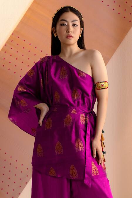Joskai Studio Pink Silk Zari, Embroidery One Shoulder Mulberry Kaftan Online at Aza Fashions Joskai Studio_Pink Silk Zari, Embroidery One Shoulder Mulberry Kaftan_Online_at_Aza_Fashions