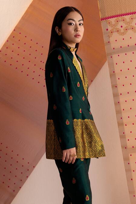 Shop_Joskai Studio_Pink Silk Zari Collared Embroidered Border Coat And Pant Set_Online_at_Aza_Fashions