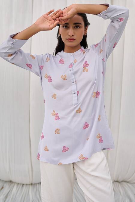 Shop Ayaka Blue Cotton Round Neck Hand Block Printed Top Online at Aza Fashions Shop_Ayaka_Blue Cotton Round Neck Hand Block Printed Top _Online_at_Aza_Fashions