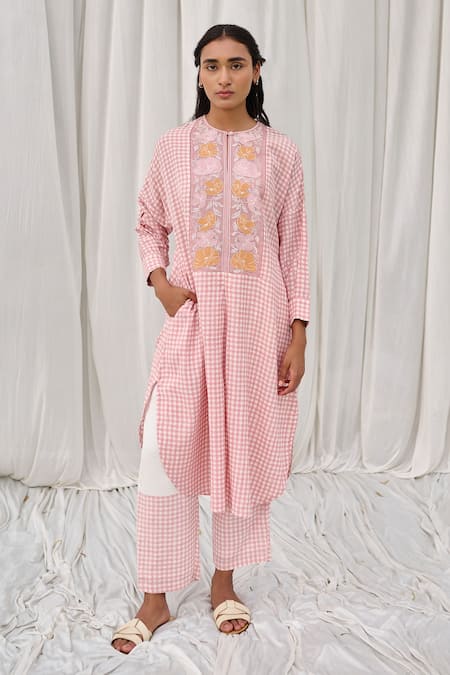 Ayaka Pink Cotton Embroidery Round Neck Hand Block Print Tunic 