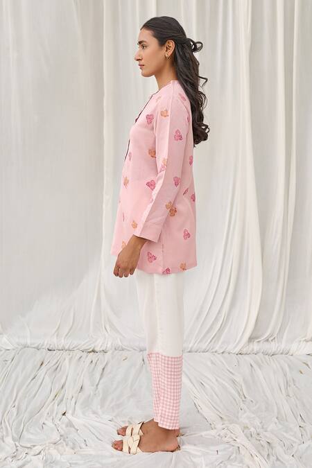 Ayaka_Pink Cotton Round Neck Leaf Print Top _Online_at_Aza_Fashions